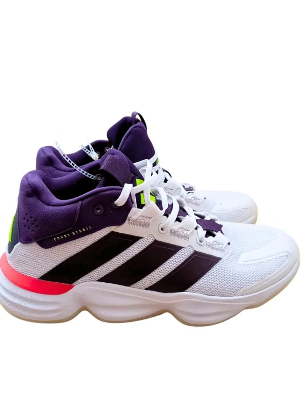 Adidas Basketball Sneakers White Purple - Men’s Size 7 / Women’s 7.5 -8 Athletic